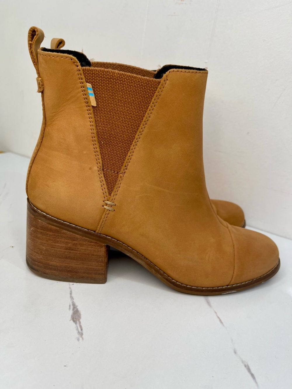 Women's TOMS Esme Brown Leather Ankle Boots Booties Size 9 Chelsea Ankle Boots - Picture 5 of 9